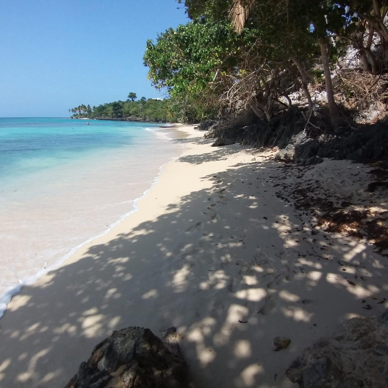 Playa frente al terreno